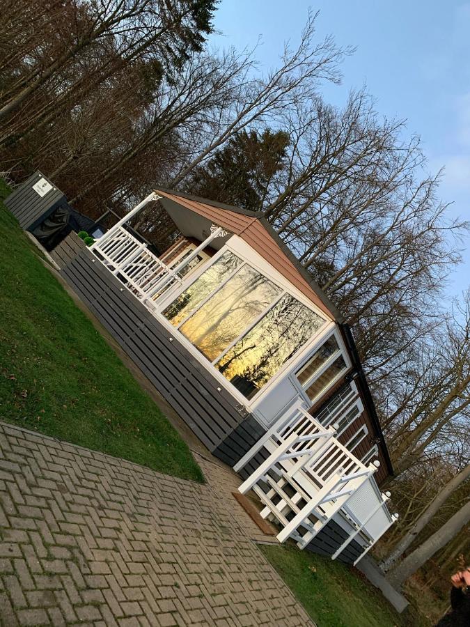 Alojamento de Turismo Selvagem Percy Wood With Hot Tubs *